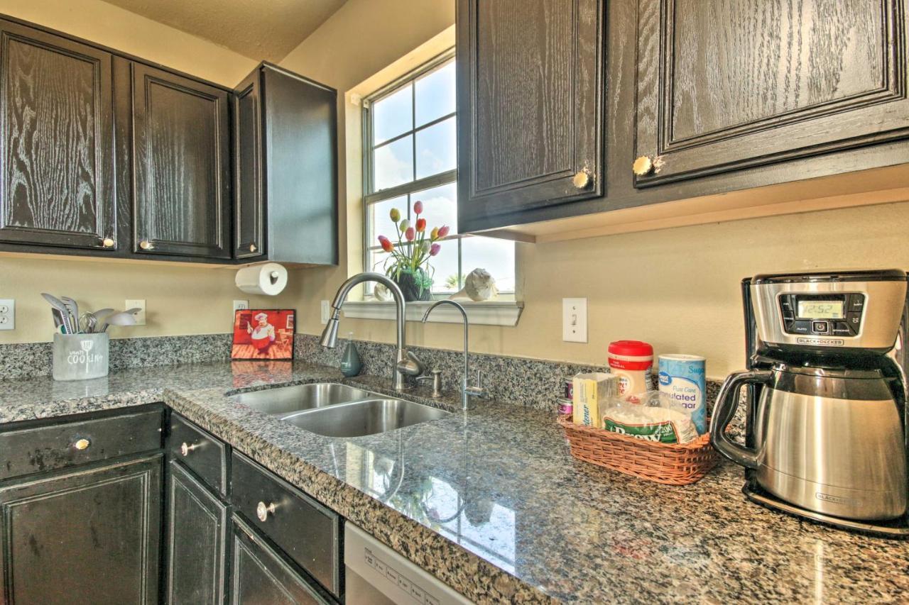 Surfside Beach Retreat About Half Mile To The Sand! Bagian luar foto